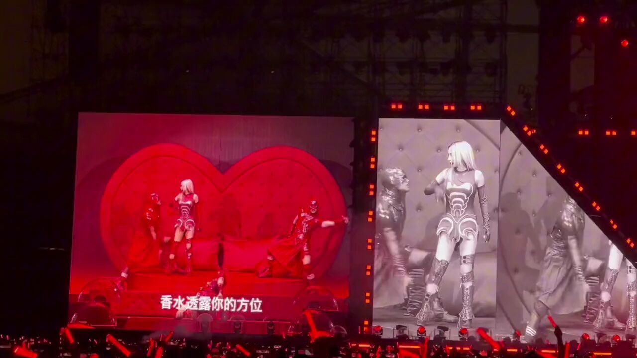 蔡依林深圳演唱会《特务j》又名《爱情任务》蔡依林深圳演唱会