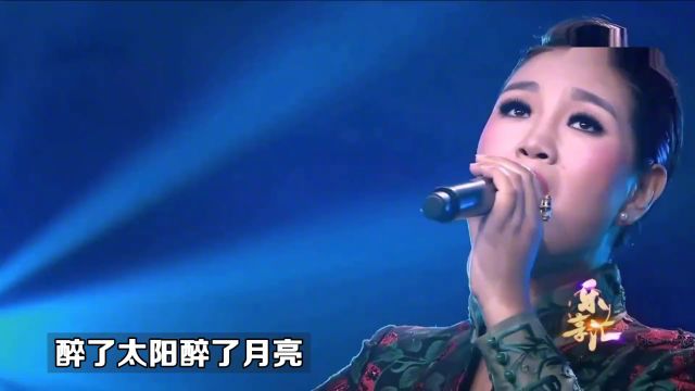 降央卓玛演唱藏歌《卓玛》,浑厚抒情的女中音,太美妙了!