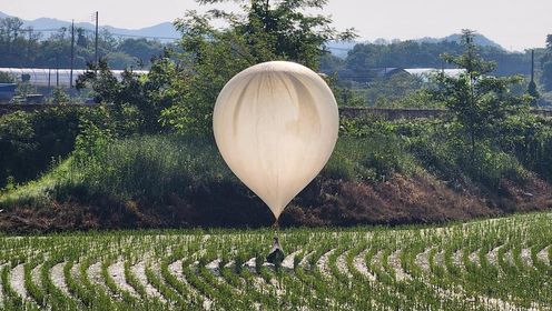 朝鲜投放装有污物气球，韩国怒批：低俗