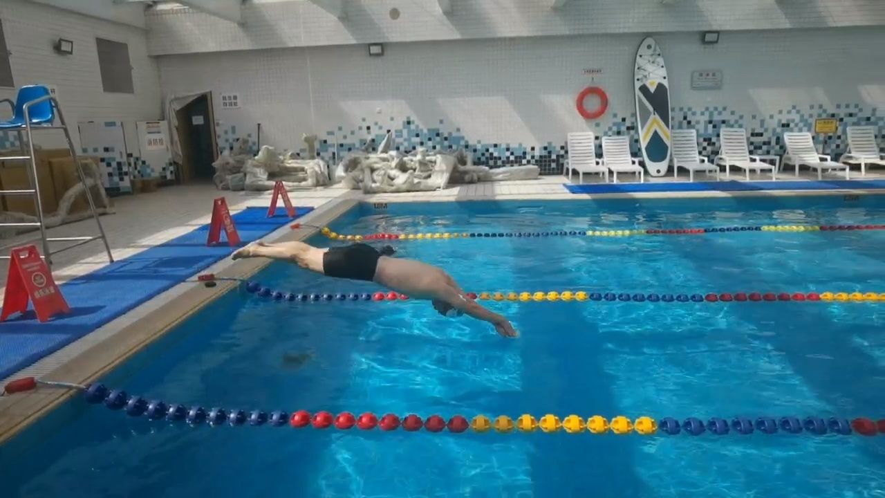 酒店游泳馆,人少环境好,学游泳的朋友赶快预约了 威信,159,6255,5127.