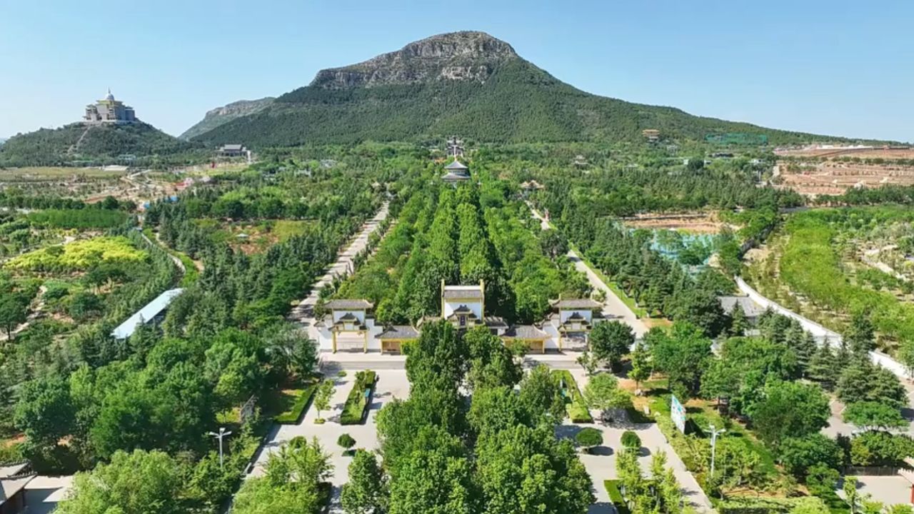 泰安市东平县:空中瞰白佛山 山水画卷尽收眼底