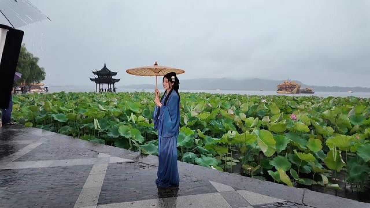 杭州 #雨西湖 #杭州西湖 #晴西湖不如雨西湖 #江南烟雨