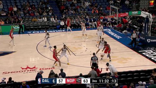 《NBA全场集锦》个人单打教科书！锡安顶着防守翻身上篮轻松打进