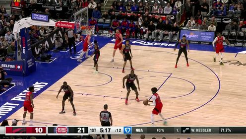《NBA全场集锦》5分钟连飙4记三分！布切尔左右开弓穿云射日