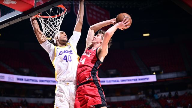 公牛81-107湖人 湖人全场领先大比分战胜公牛