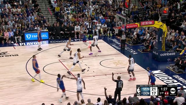 这球很提气！约基奇飘逸横传助攻杰克逊后撤步三分强势追分