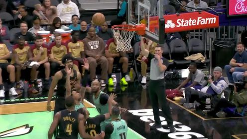 《NBA全场集锦》得分如同探囊取物！加兰杀进篮下轻取2+1