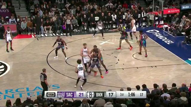 NBA常规赛：国王vs篮网第1节英文原声回放
