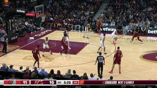 开拓者103-95骑士 夏普独揽29分逆转骑士