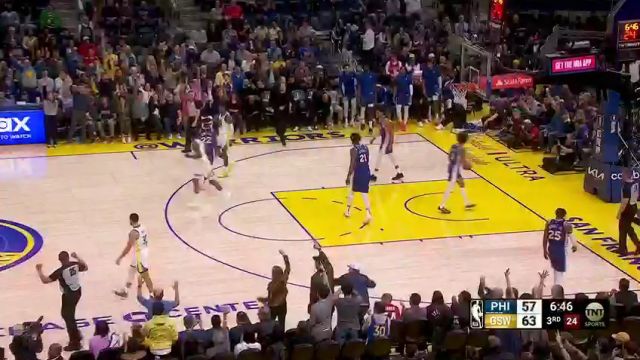 漏掉库里？！那就立马命中三分给你个颜色看看