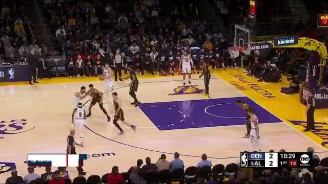 黄蜂vs雄鹿第1节中文解说回放