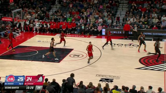 真是个小机灵鬼！怀斯曼眼疾手快跟进补扣强势续命