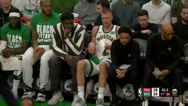 NBA常规赛：76人vs凯尔特人第1节英文原声回放