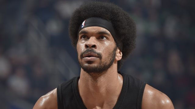 阿伦vs凯尔特人集锦 21分12板内线制霸无人可挡