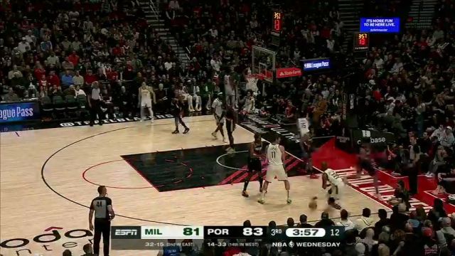 雄鹿vs开拓者第3节英文原声回放