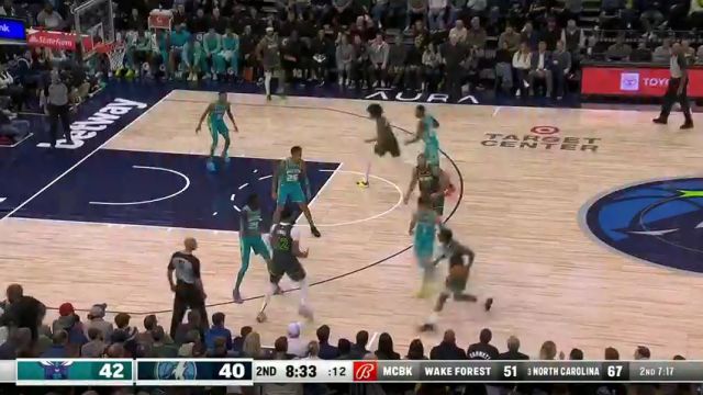 NBA常规赛：黄蜂vs森林狼第2节英文原声回放