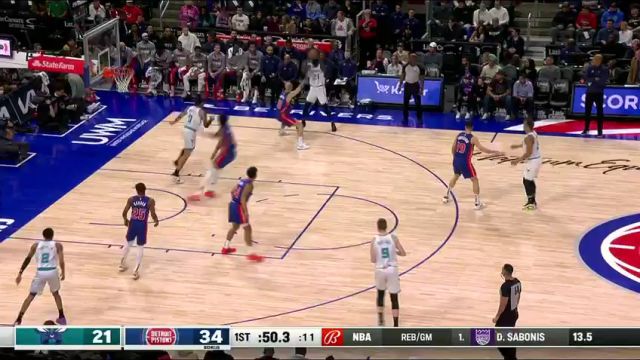 NBA常规赛：黄蜂vs活塞第1节英文原声回放