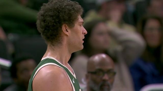 NBA常规赛：灰熊vs雄鹿第3节英文原声回放