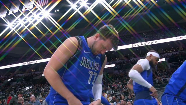 独行侠113-107马刺 欧文轰28+7东契奇三双独行侠客场力拔马刺取连胜