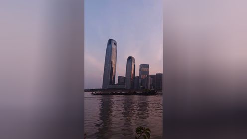 海报图