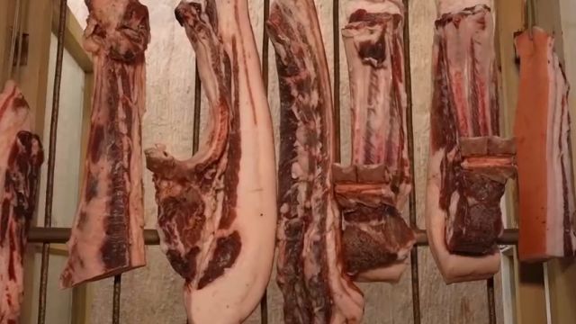 不用腌的“风吹肉”,让他从中发现商机,竟赚到上亿财富