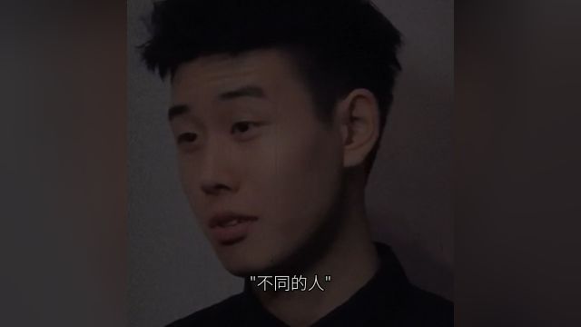 “有人说幸福就在身边,我说的是幸福是你在我身边.”