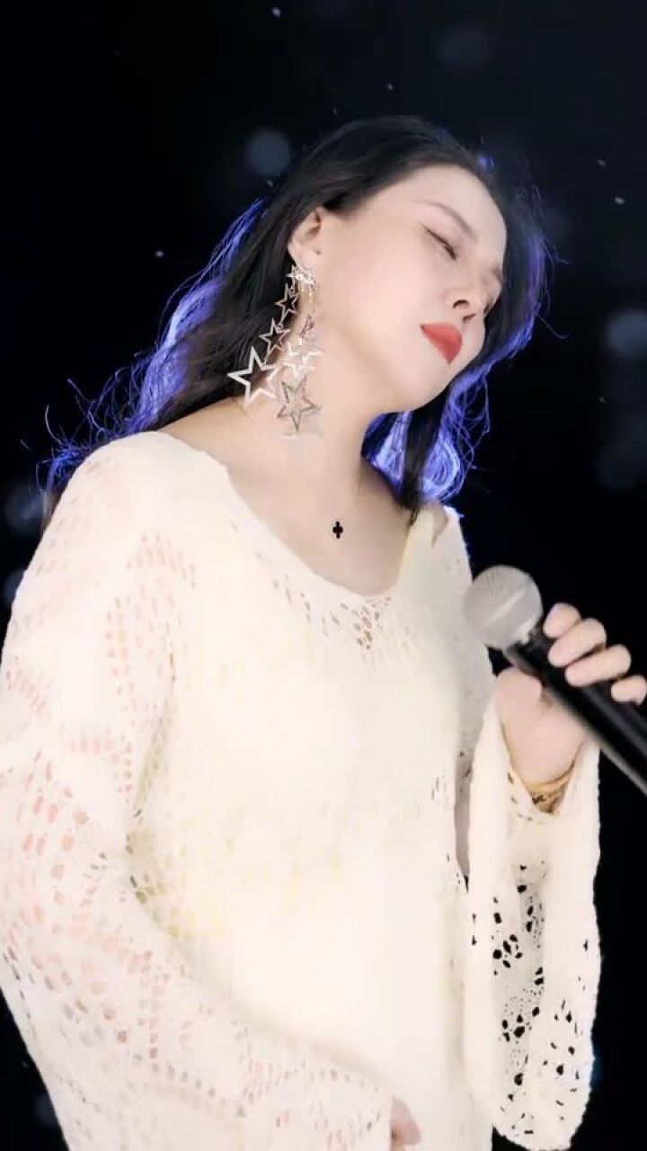 毛惠演唱一曲《不是我不小心》温情满满,经典动听!