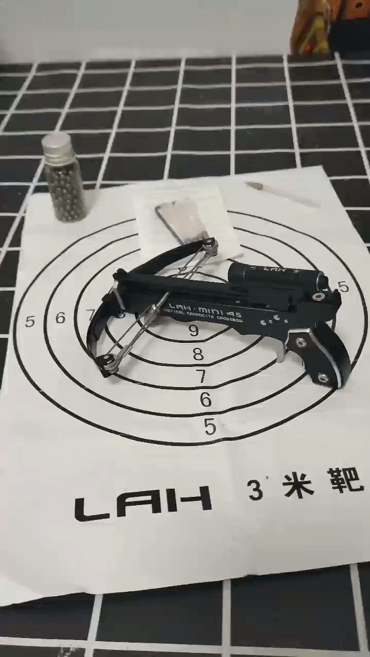小猎黑手弩 手感好 携带方便,射程15~20m. 4mm朱