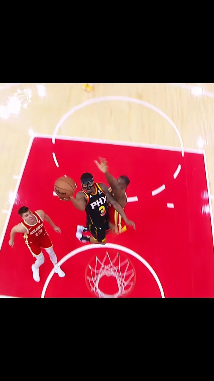 比尔大步流星突破无惧防守举火烧天单手挑篮#比尔#太阳队#铁铁的nba