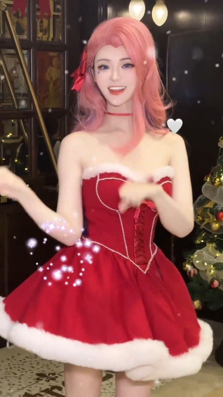 点赞收藏,和萨勒芬妮一起来预习圣诞舞蹈