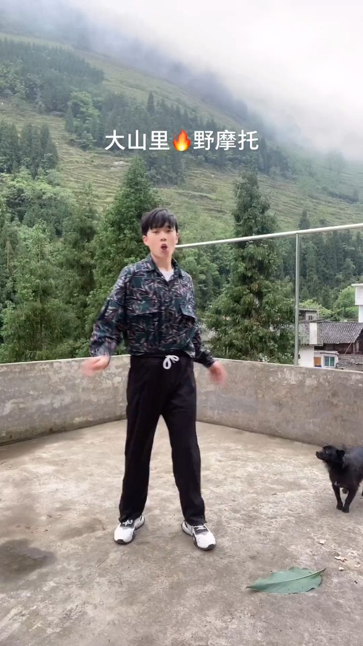 野摩托它来晚了