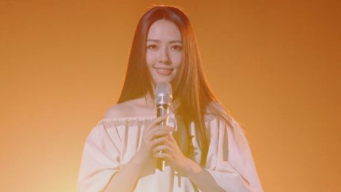 郭碧婷乘风初舞台小美满，歌声甜美治愈赢过苗苗，妥妥白月光回国_高清