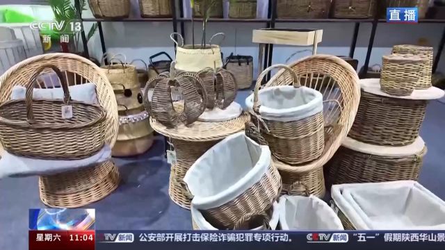 编织工艺品、陶瓷凭实力“出海” 小商品如何实现卖全球?