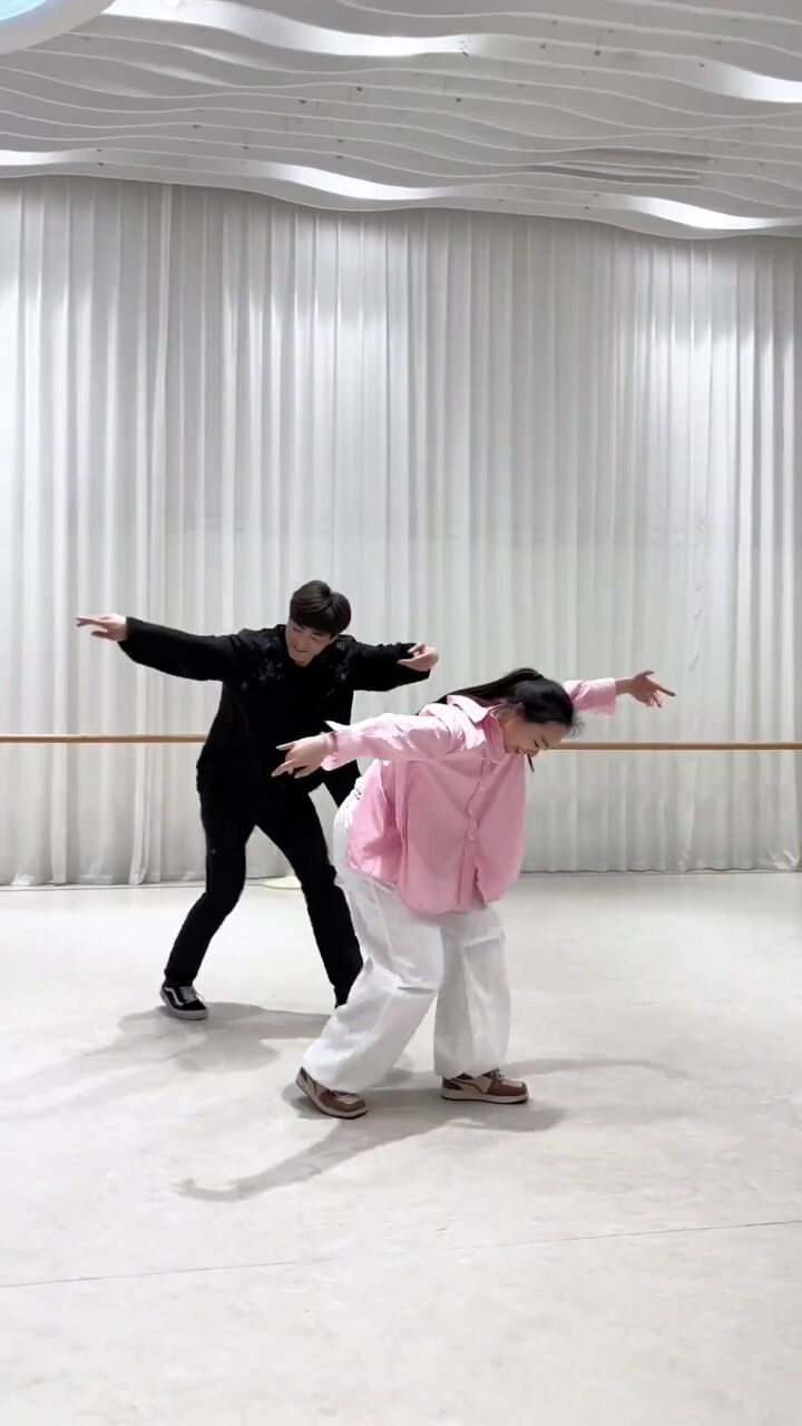 共舞"饮酒欢歌"#一起来舞蹈 #刘福洋编舞