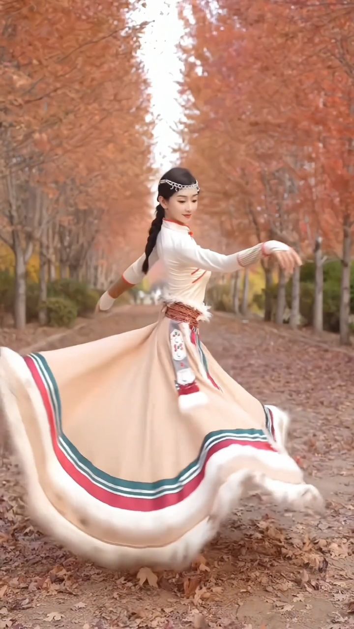 世上何来常青树 心中不负便胜朝朝暮暮#藏族舞##民族舞##浪拉山情