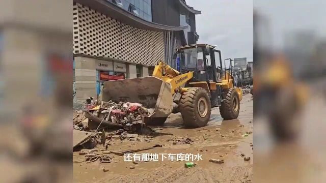 桂林洪水过后航拍水已经退去但进水街道都充满低气压