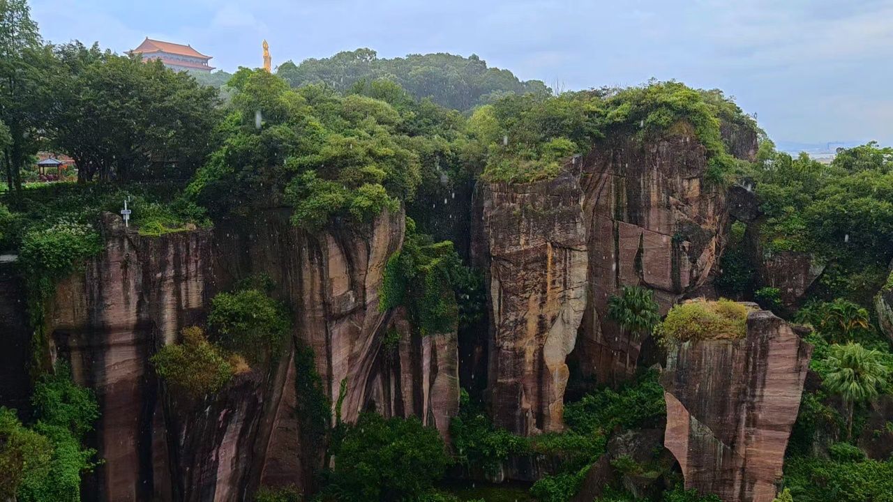 轻舞飞扬 广州莲花山风光