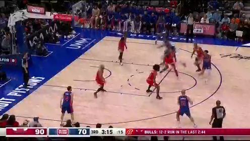 《NBA全场集锦》【回放】NBA常规赛：公牛vs活塞第3节中文解说回放