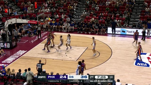 一言不合就起飞 罗大步流星起飞双手暴扣