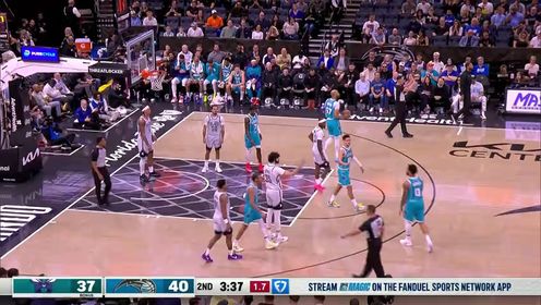 《NBA全场集锦》NBA常规赛：黄蜂vs魔术第2节英文原声回放