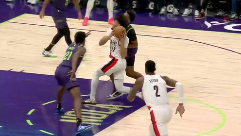 《NBA全场集锦》单枪匹马闯龙潭！夏普无视防守杀进篮下上篮得手