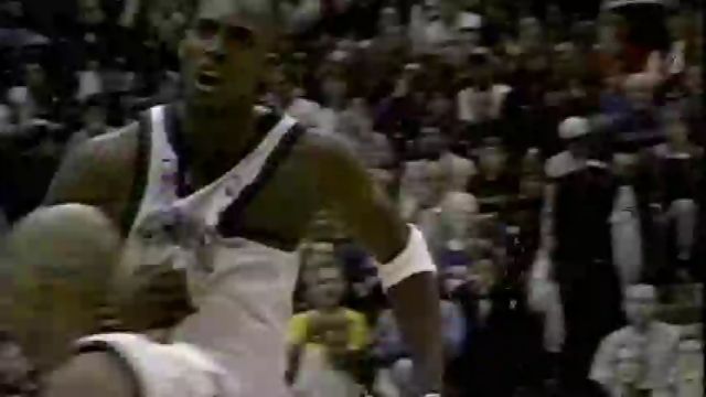 重温经典时刻！20年前NBA西决王治郅单防狼王