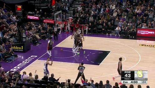 《NBA全场集锦》NBA常规赛：开拓者vs国王第2节英文原声回放