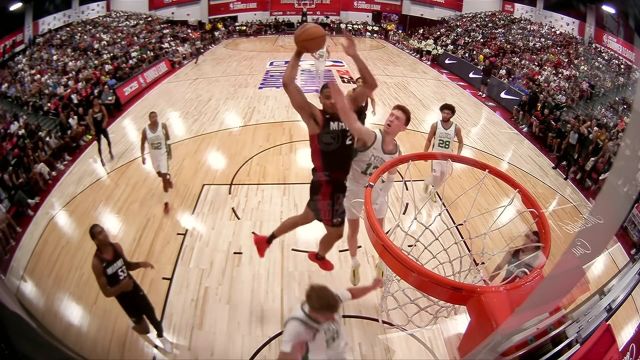 NBA夏联：热火力克凯尔特人 落选秀罚球线一步超级滑翔炸扣