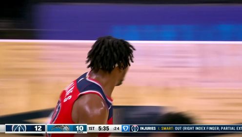 《NBA全场集锦》你有张良计我有过墙梯！霍姆斯接球一步登天直接暴扣取分 