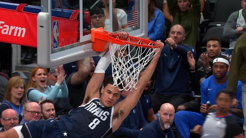 《TOP时刻》12日NBA最佳助攻 欧文炮弹式妙传约什格林起飞暴扣