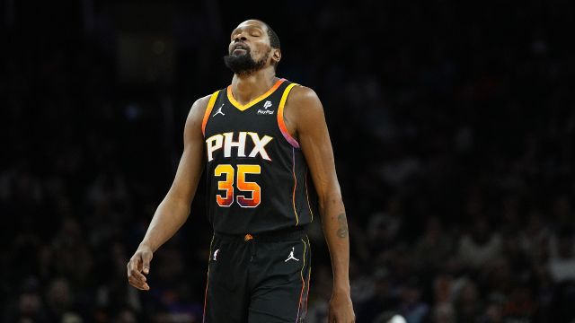 杜兰特vs掘金集锦 全场拿下30分11助攻 升至NBA历史得分榜前十
