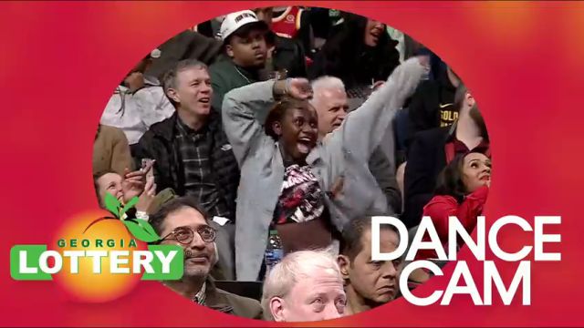 NBA常规赛：勇士vs老鹰第4节英文原声回放