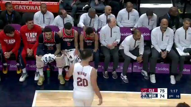 NBA常规赛：骑士vs奇才第3节中文解说回放
