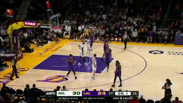 雄鹿vs湖人第1节中文解说回放